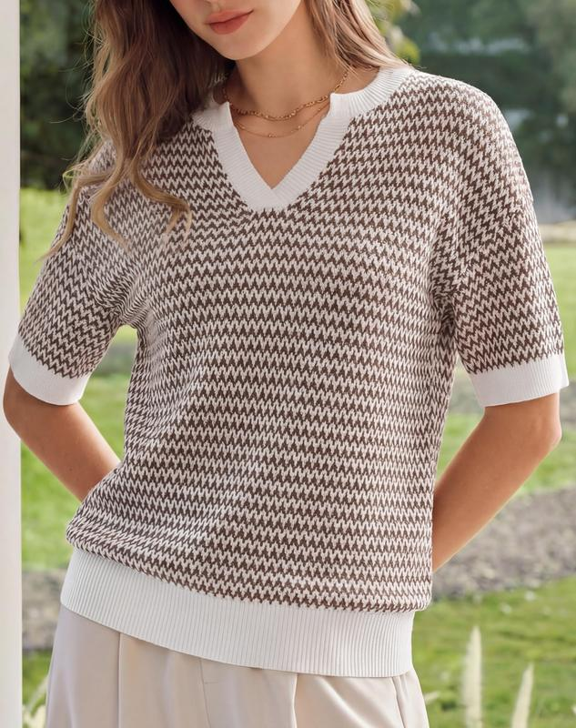 Women's Chevron V-Neck Knit Sweater - Close-up detail